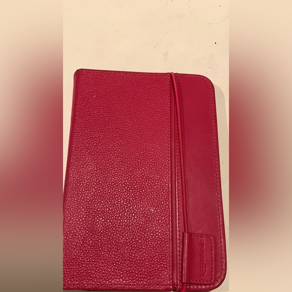 Amazon Kindle Pink Case - Picture 4 of 4